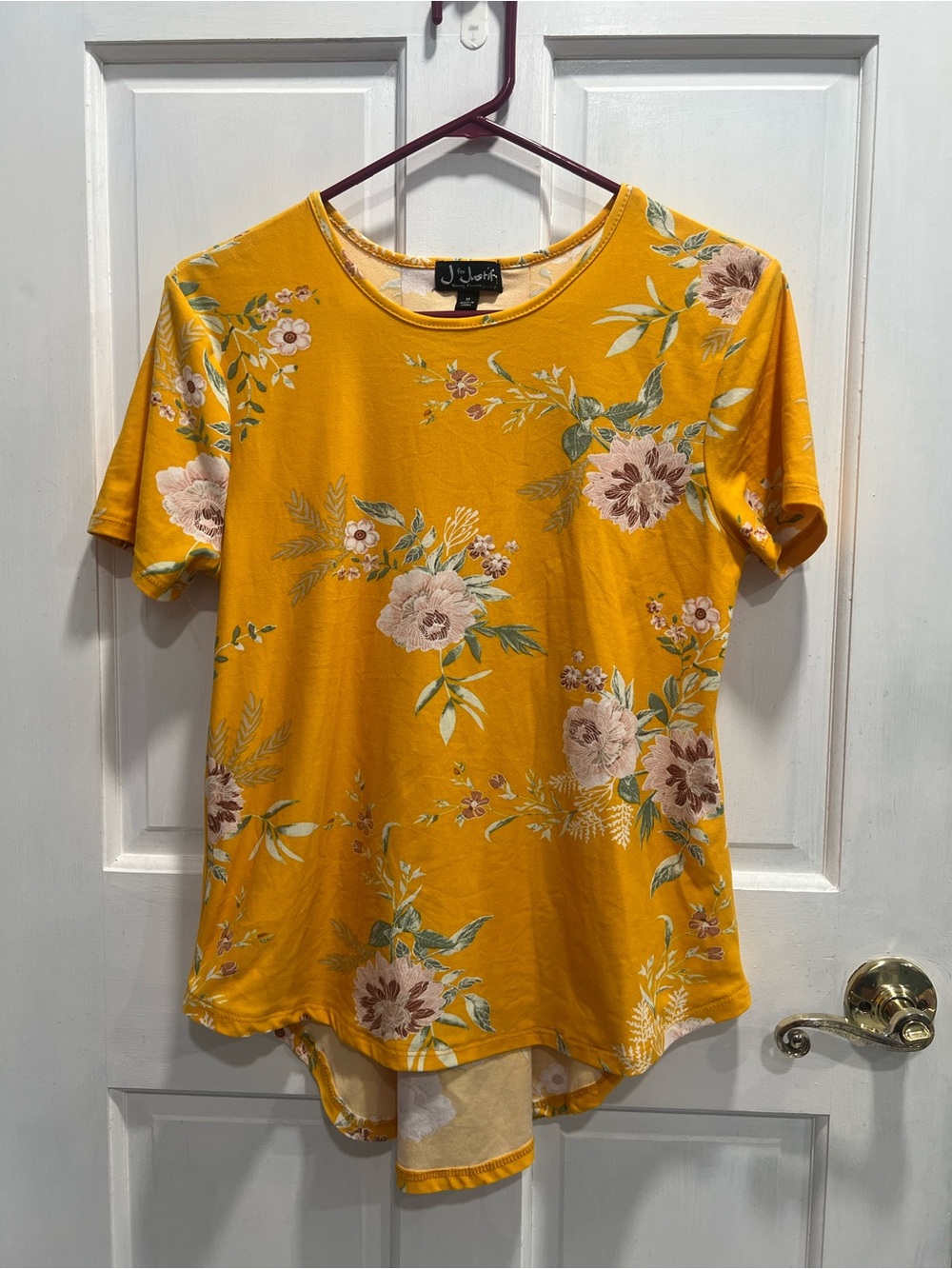 J FOR JUSTIFY Yellow Lace Up Back High Low Hem Floral Top SIZE MEDIUM PreLoved